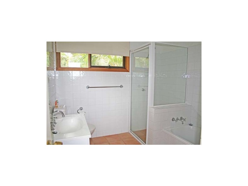 “Beausoleil” 15 Bay Vista Lane, Ewingsdale NSW 2481