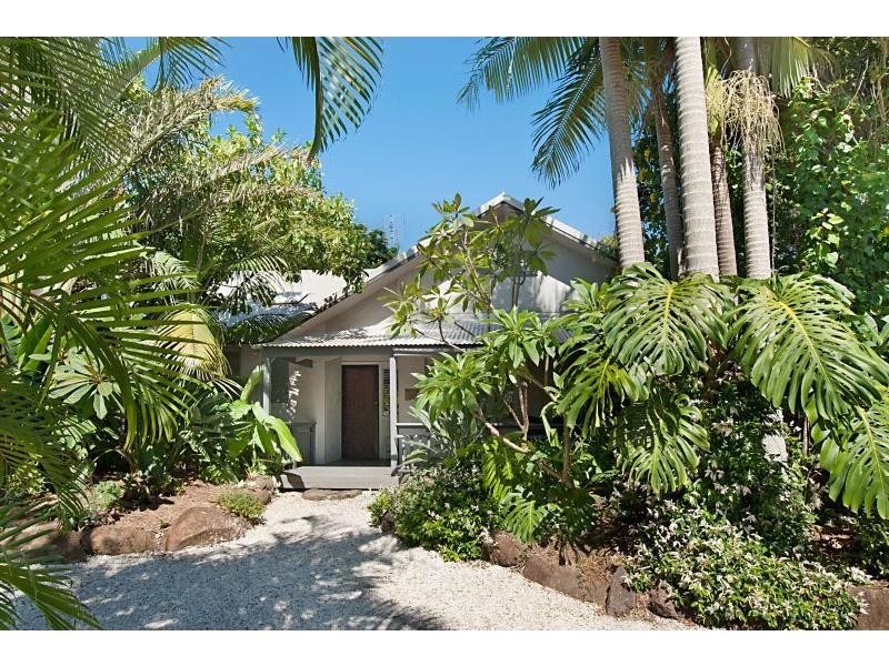 15 Kalemajere Drive, Suffolk Park NSW 2481