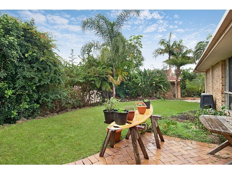 16 Beech Drive, Suffolk Park NSW 2481