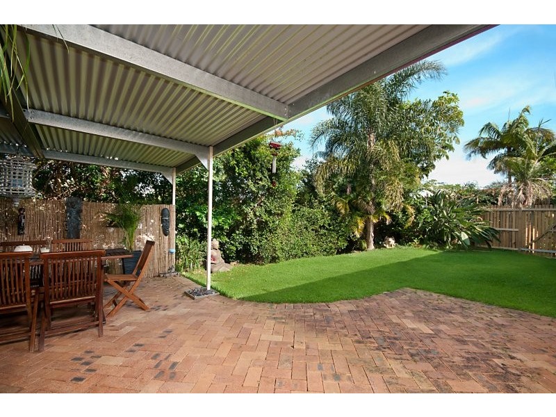 16 Beech Drive, Suffolk Park NSW 2481