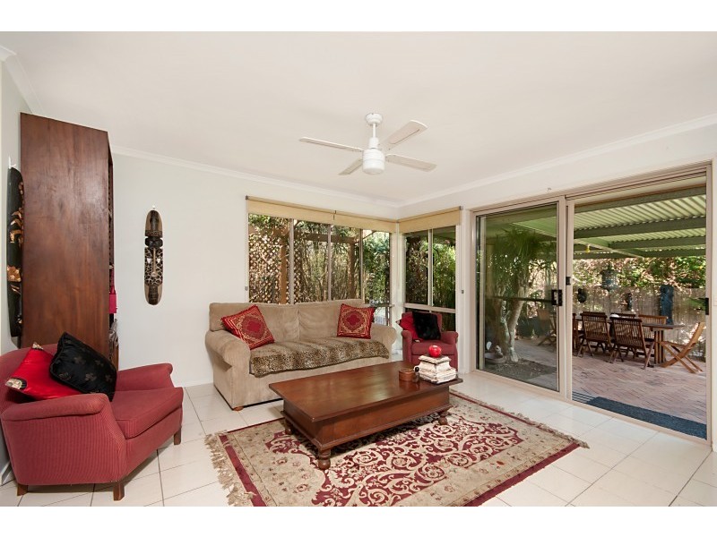 16 Beech Drive, Suffolk Park NSW 2481