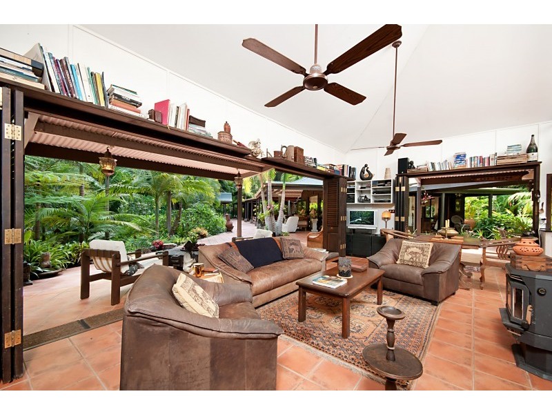 19 Taylors Lane, Ewingsdale NSW 2481