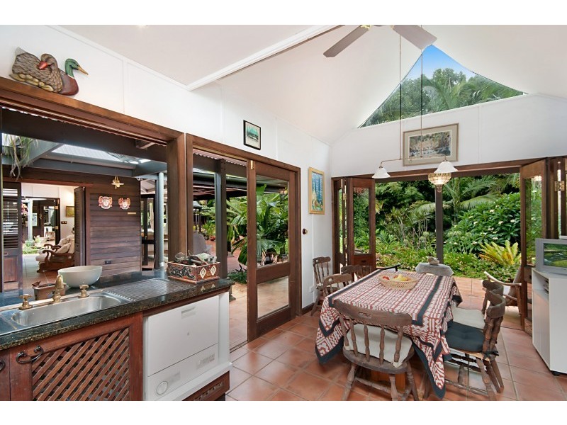 19 Taylors Lane, Ewingsdale NSW 2481