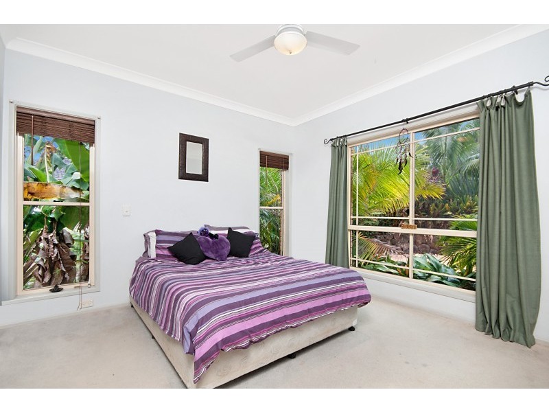 24 Bottlebrush Crescent, Suffolk Park NSW 2481