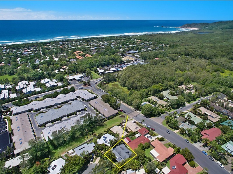 12 Tamarind Court, Suffolk Park NSW 2481