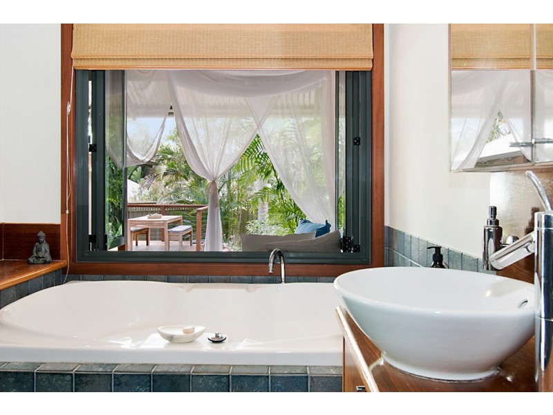 11 Oodgeroo Gardens, Byron Bay NSW 2481