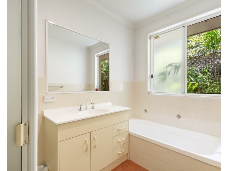 2/182 Broken Head Road, Suffolk Park NSW 2481