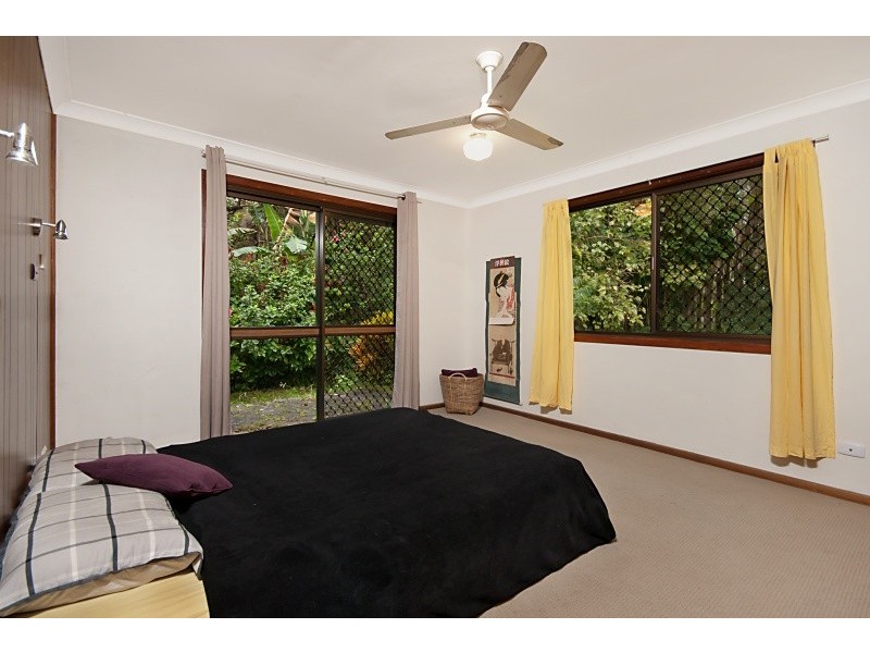 237 Broken Head Road, Suffolk Park NSW 2481