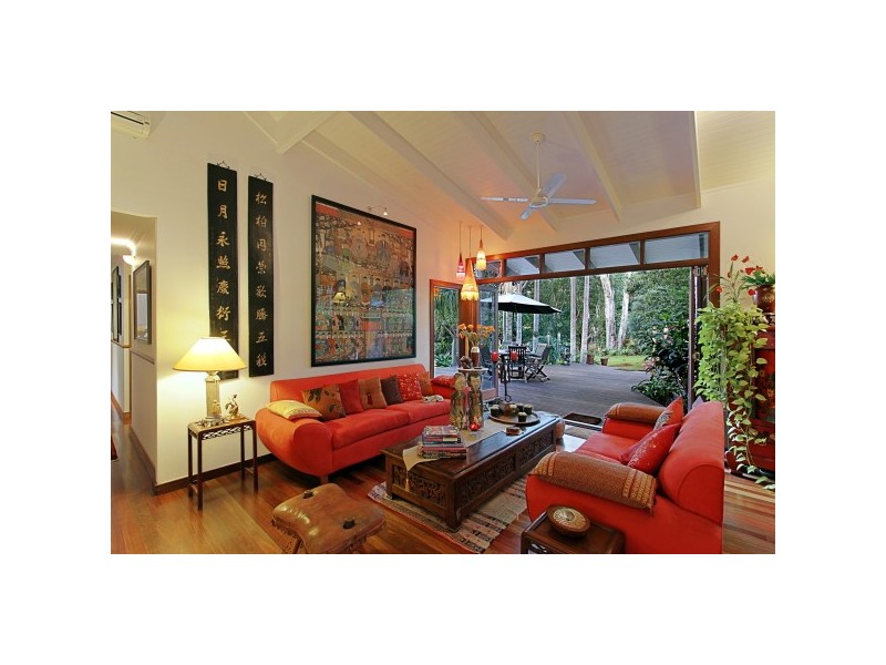 9 Plantation Drive, Ewingsdale NSW 2481