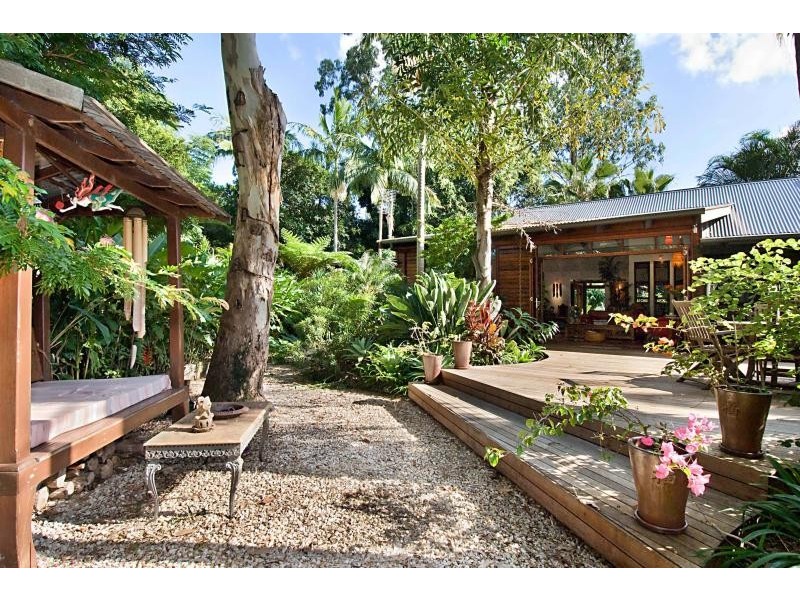 9 Plantation Drive, Ewingsdale NSW 2481