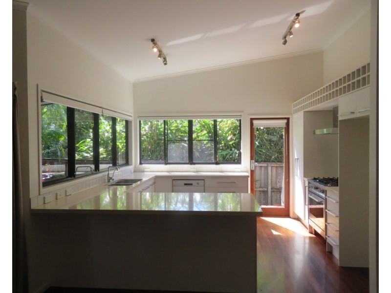 4 COOPER STREET, Byron Bay NSW 2481