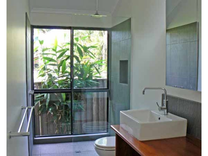 4 COOPER STREET, Byron Bay NSW 2481