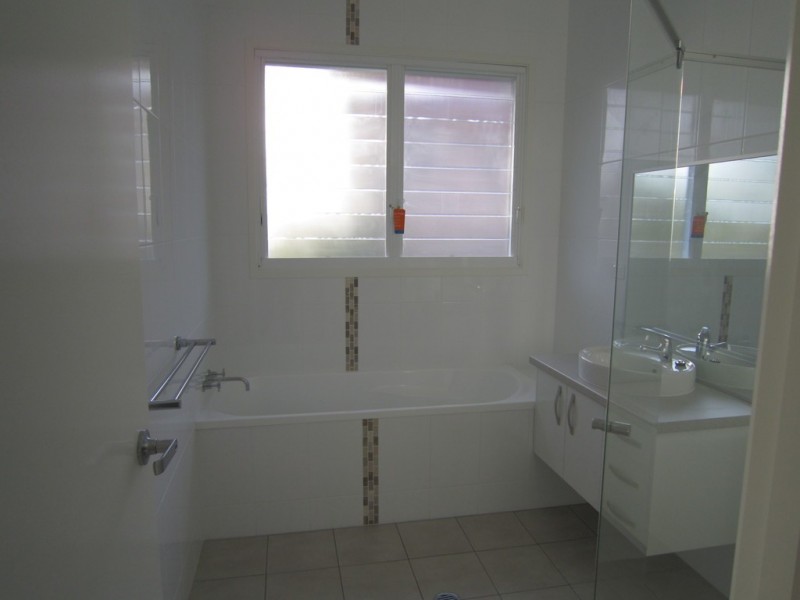 1-40 MARVEL, Byron Bay NSW 2481