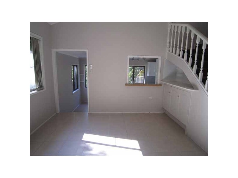 10 TAYLORS LAKE ROAD, Broken Head NSW 2481
