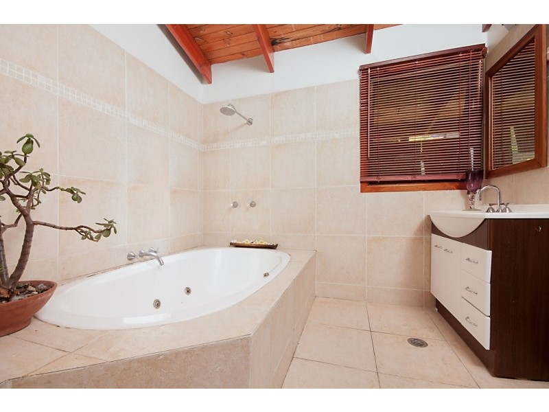 93 Bangalow Road, Byron Bay NSW 2481