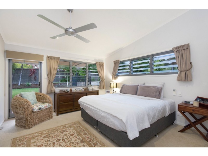 1 Midgenberry Place, Suffolk Park NSW 2481
