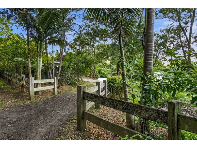 4 Roses Road, Federal NSW 2480