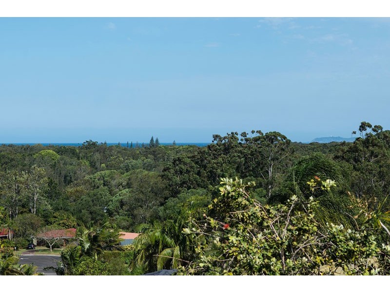 9 Banool Circuit, Ocean Shores NSW 2483