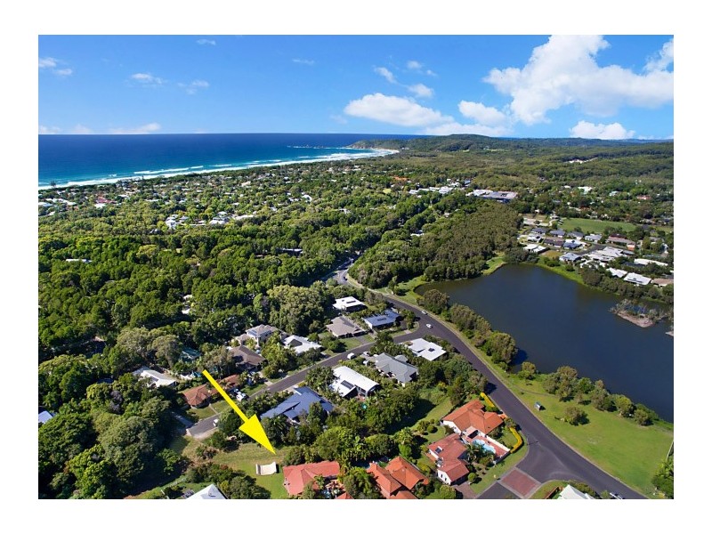 8 Teak Circuit, Suffolk Park NSW 2481