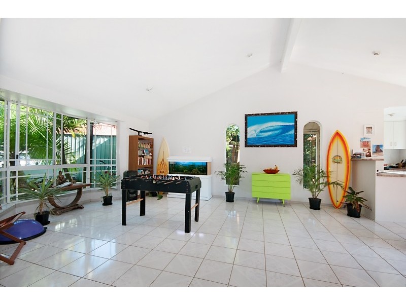 8 Teak Circuit, Suffolk Park NSW 2481