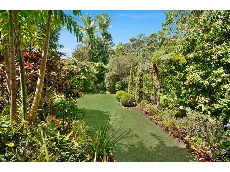 5 Napelle Court, Ocean Shores NSW 2483