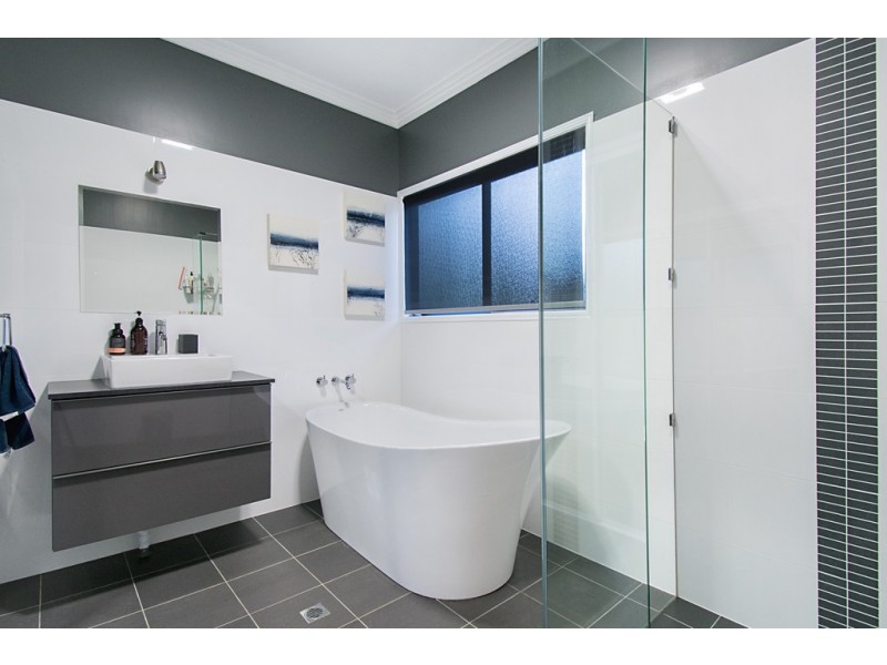 34 Roses Road, Federal NSW 2480