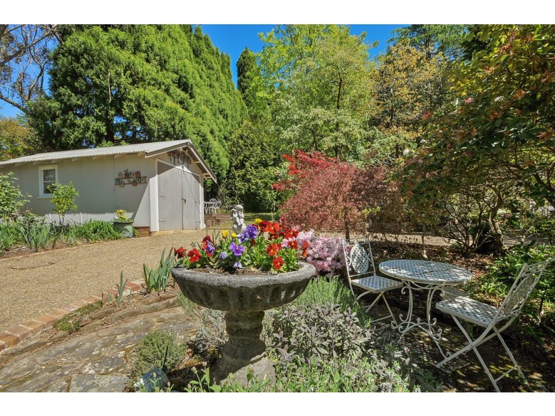 36 Taylor Avenue, Wentworth Falls NSW 2782