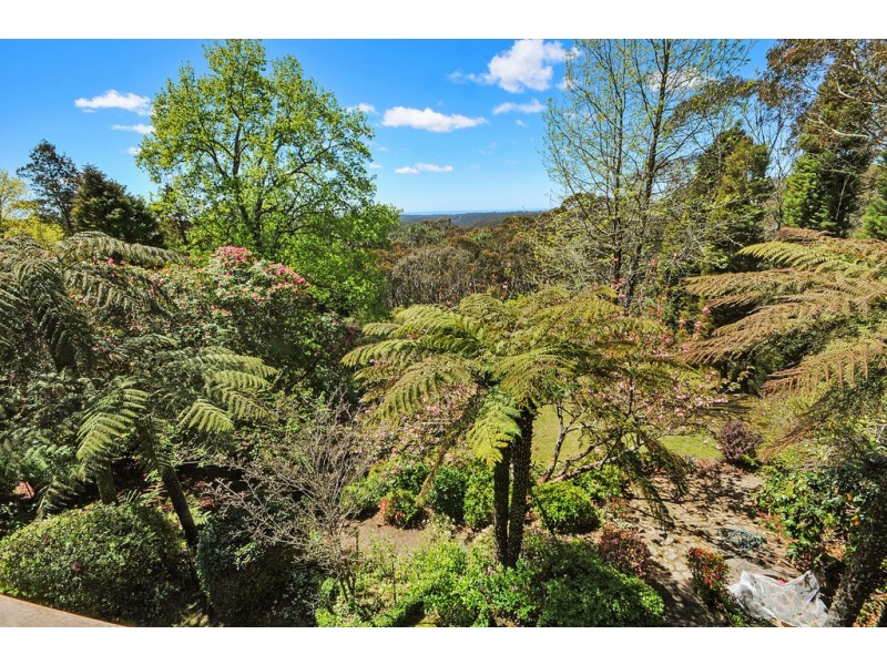 36 Taylor Avenue, Wentworth Falls NSW 2782