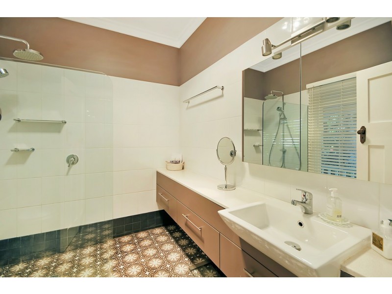 36 Taylor Avenue, Wentworth Falls NSW 2782