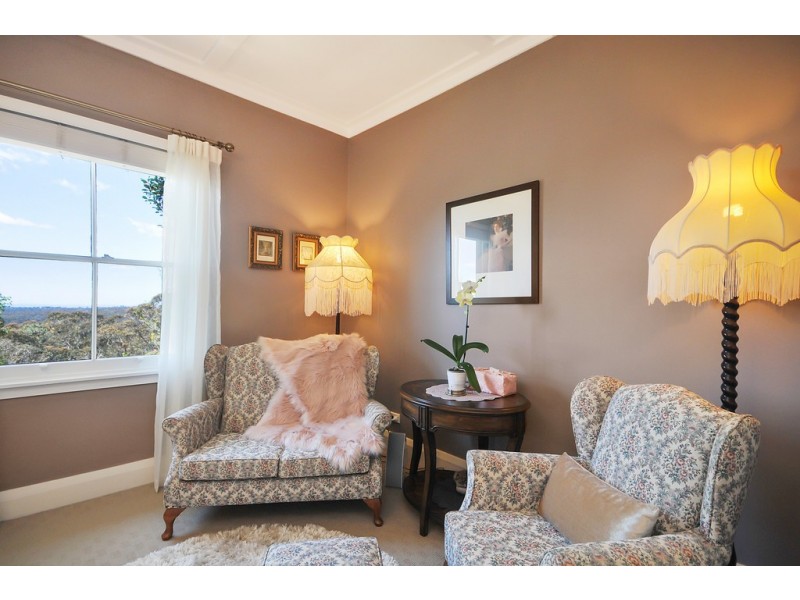 36 Taylor Avenue, Wentworth Falls NSW 2782