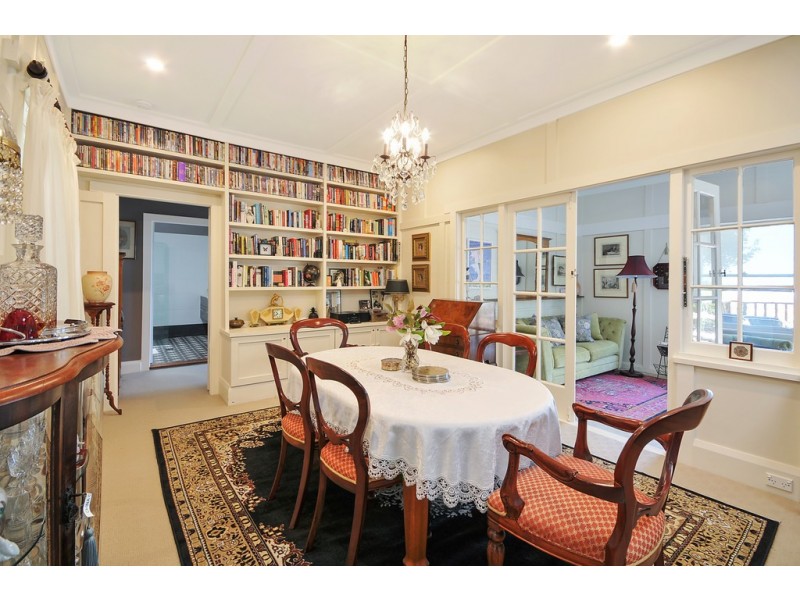 36 Taylor Avenue, Wentworth Falls NSW 2782