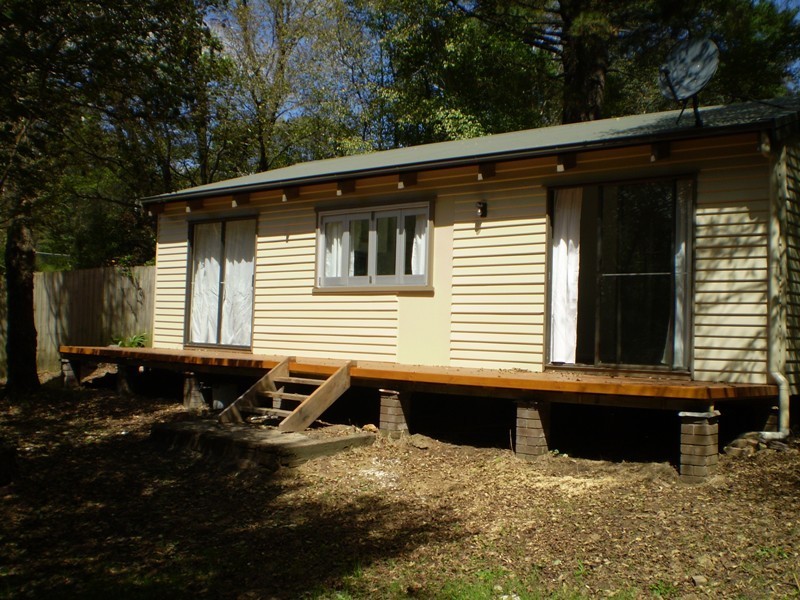 10 Willow Park Ave, Leura NSW 2780