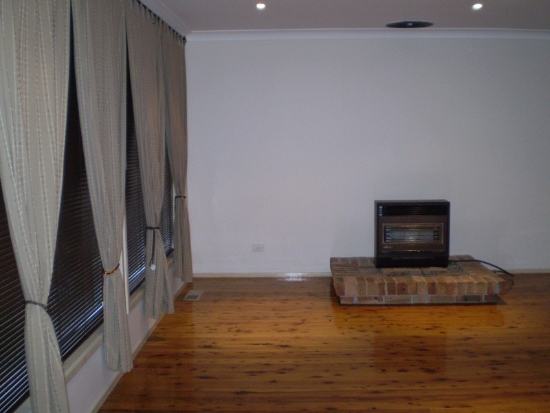 15 Wentworth St, Leura NSW 2780