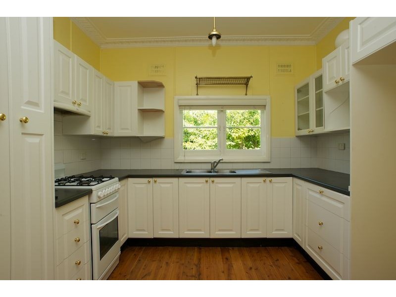 19 Spencer St, Leura NSW 2780