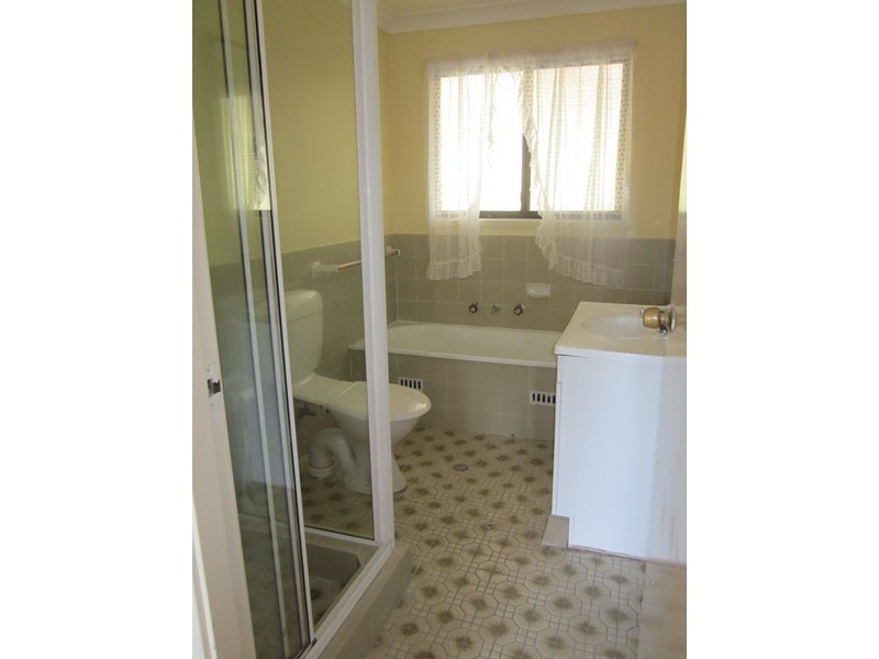 36 Hill St, Wentworth Falls NSW 2782