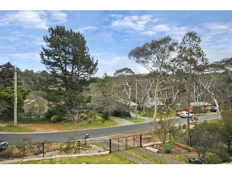 80 Rawson Pde, Leura NSW 2780