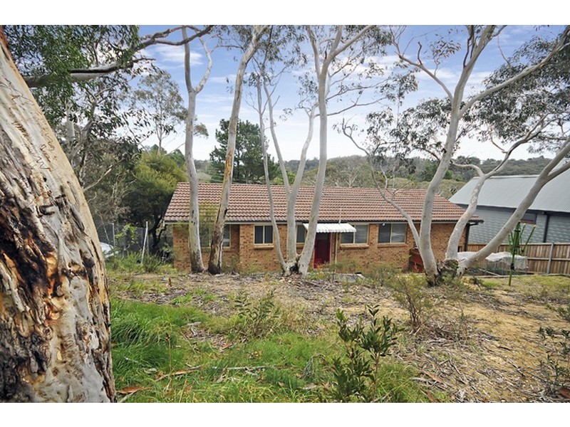 80 Rawson Pde, Leura NSW 2780