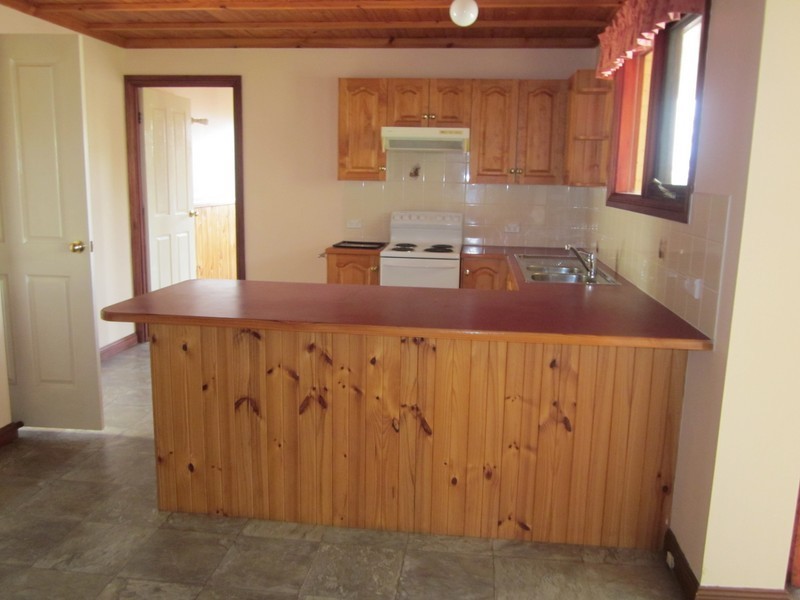 77 Seventh Ave, Katoomba NSW 2780