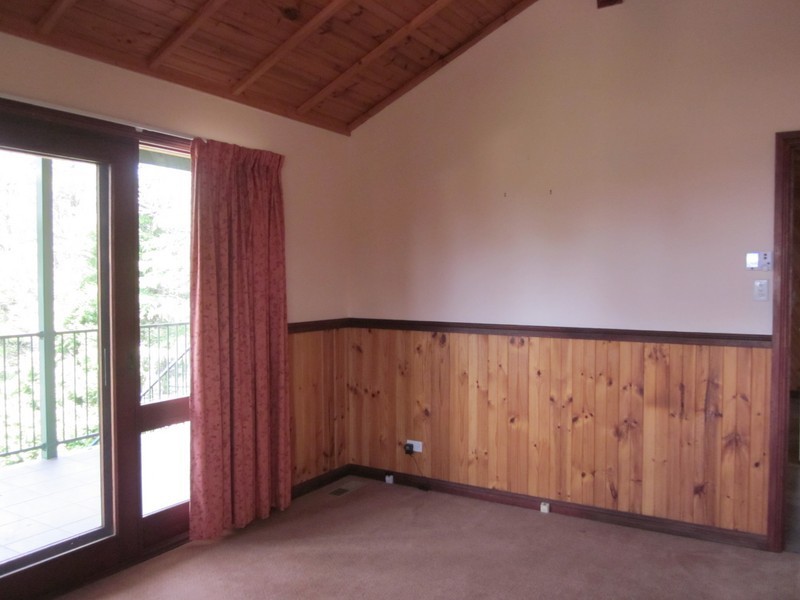 77 Seventh Ave, Katoomba NSW 2780