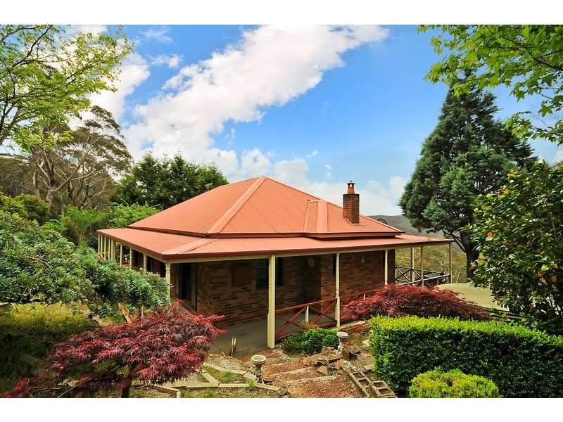 18-20 Darwin Ave, Wentworth Falls NSW 2782