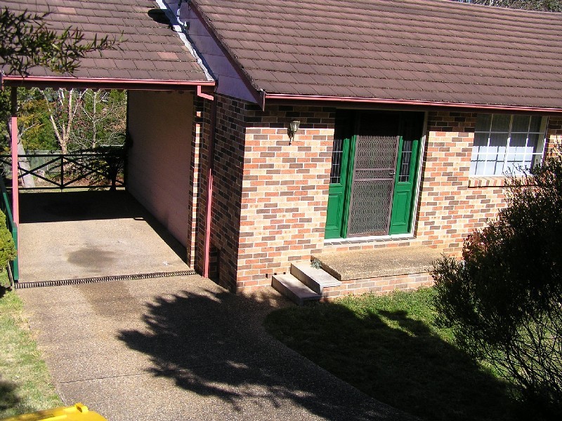 16 Bass Rd, Wentworth Falls NSW 2782