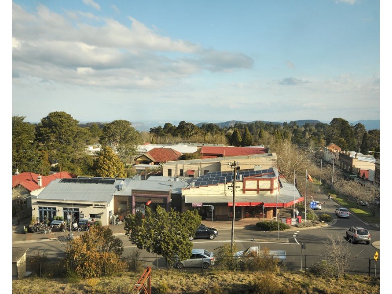 132 Leura Mall, Leura NSW 2780