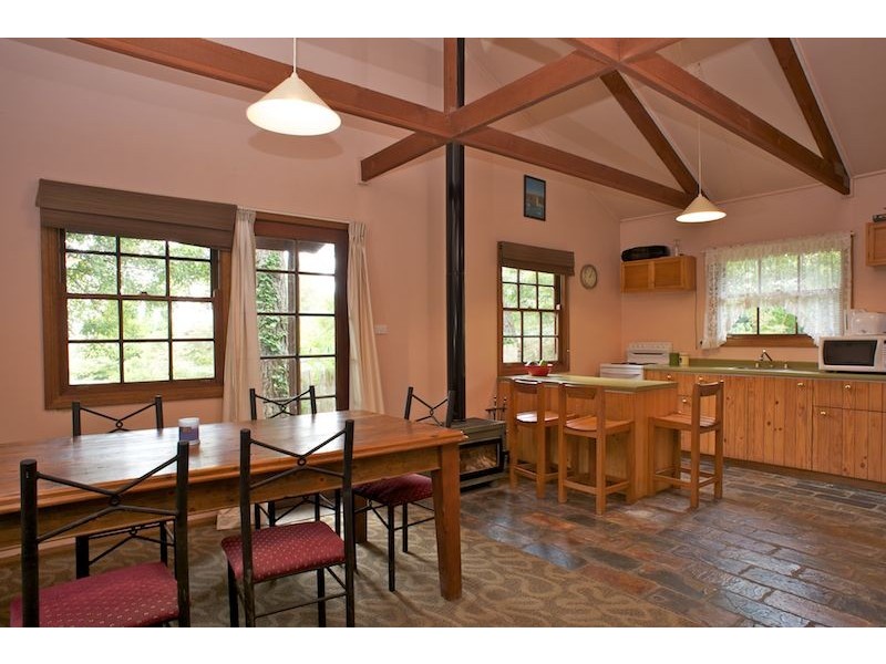 242 Great Western Highway, Wentworth Falls NSW 2782