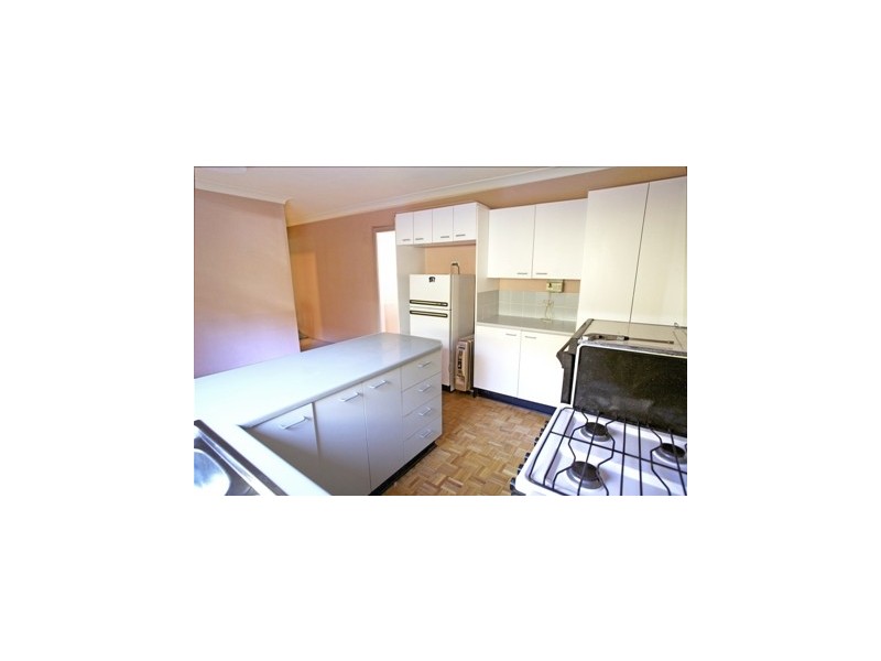 12 Waratah Road, Wentworth Falls NSW 2782