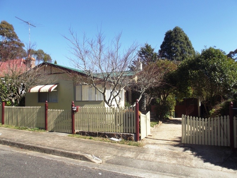 39 Freelander Avenue, Katoomba NSW 2780