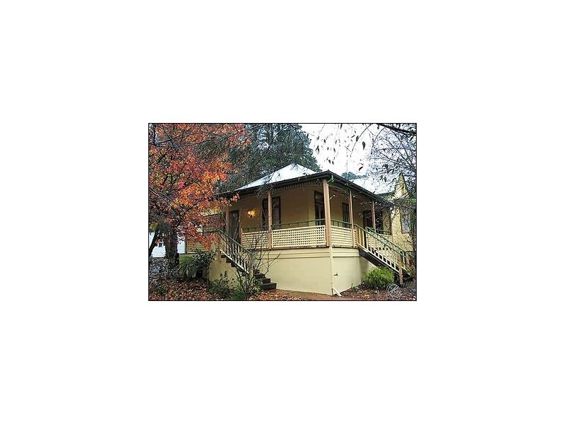 78 Fletcher Street, Wentworth Falls NSW 2782