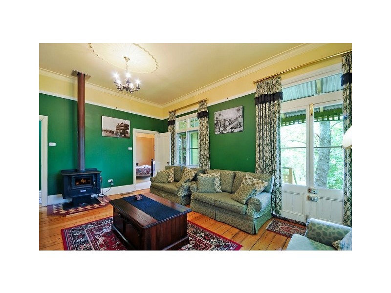 78 Fletcher Street, Wentworth Falls NSW 2782