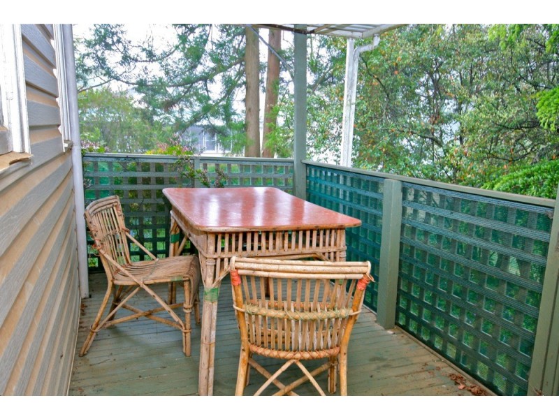 3 Fourth Ave, Katoomba NSW 2780