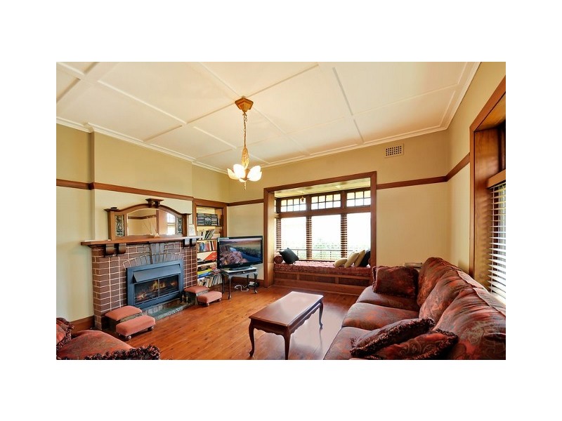 3 Carrington Avenue, Katoomba NSW 2780