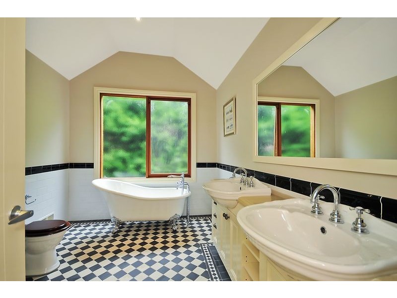 27a Blackheath Street, Leura NSW 2780